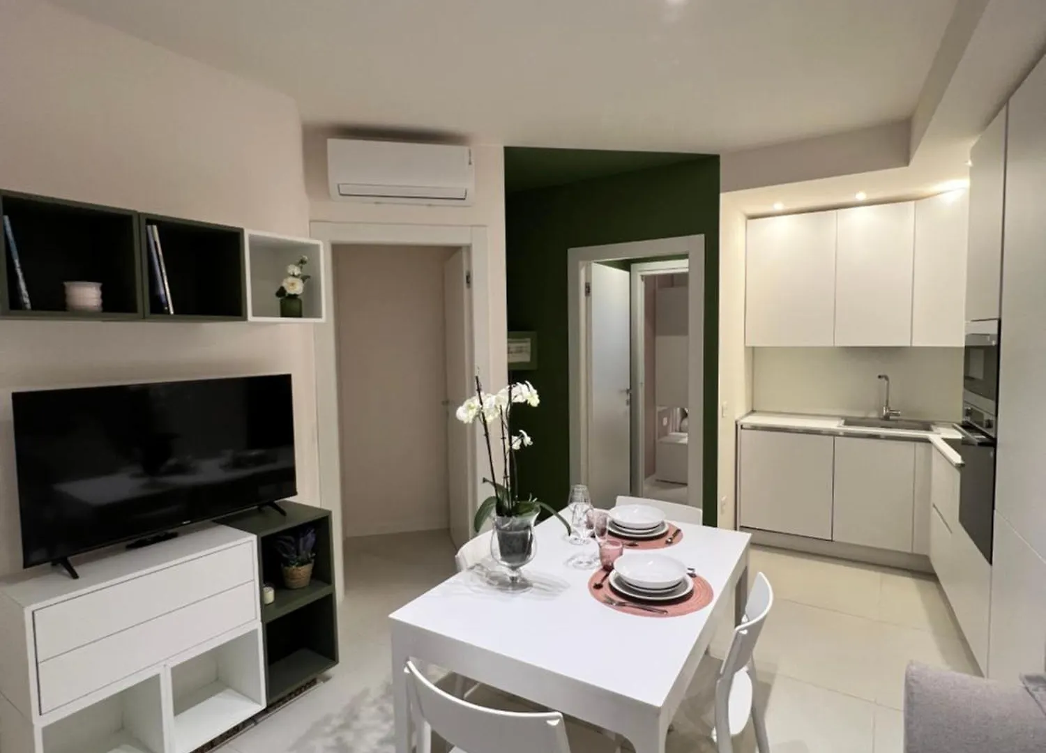 Ferienhaus Villa Iris Quartu SantʼElena Italien